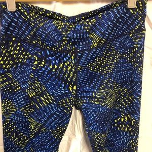 COPY - Patterned Cropped Leggings